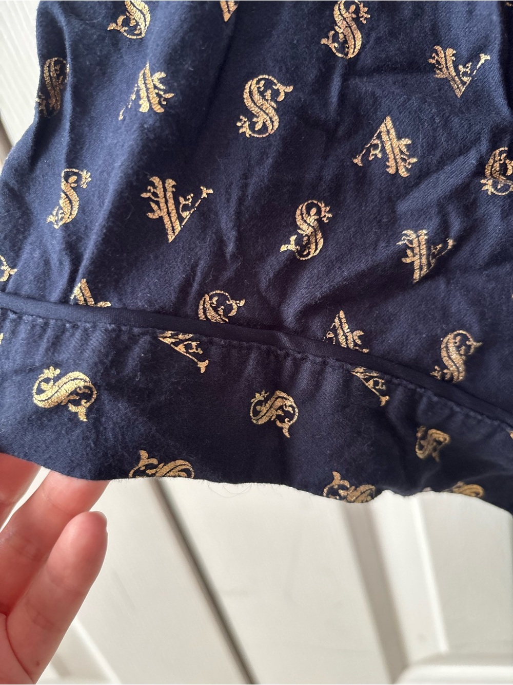 Victoria's Secret Large Navy Gold Monogram Cotton Pajama Sleep Shorts Tie Waist - Picture 12 of 13